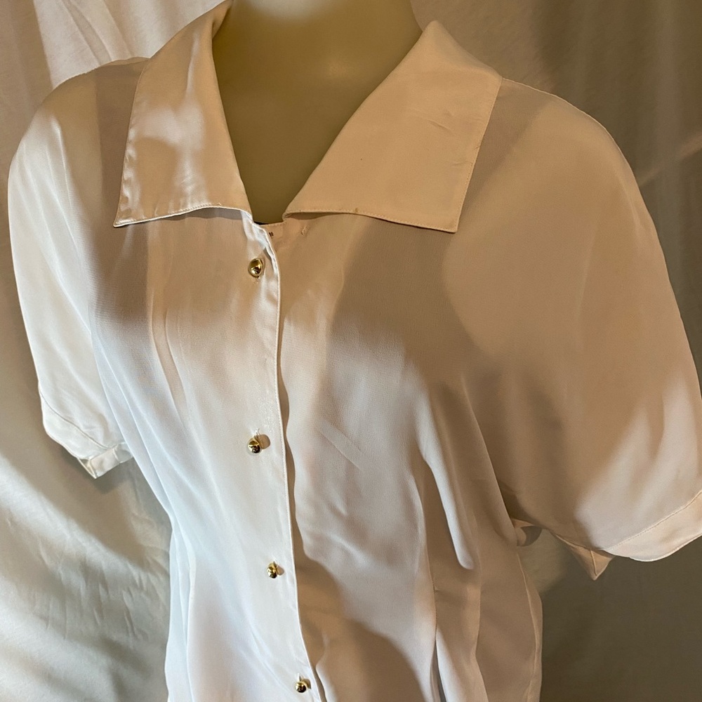 Blouse Vintage White S  gold balls buttons front